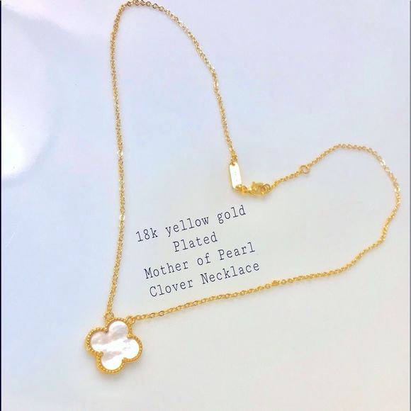 Fashion Jewelry Jewelry - 18k Yellow Gold Plated Mother of Pearl Clover Necklace